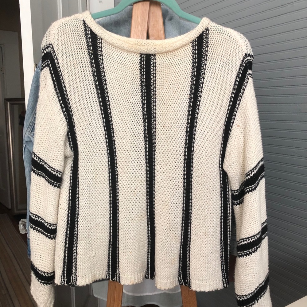 Billabong sweater